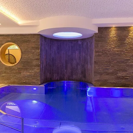 Haus Regina Guest house 3*