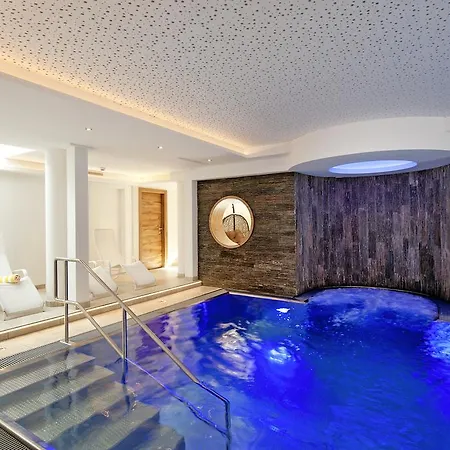 Guest house Haus Regina 3*
